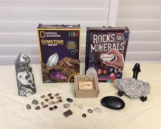 MMT052 Fossil Fish, Rocks, Minerals, Gemstones & More!