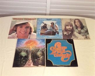 MMT084 The Moody Blues, Shaun Cassidy, Loggins & Messina & The Chicago Transit Authority Vinyls
