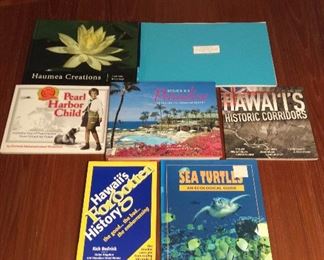MMT118 Seven Hawaiian Themed Books