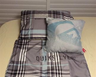 MMT121 Twin Size Quiksilver Bedding Set 