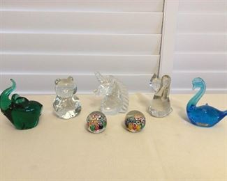 MMT191 Seven Art Glass Paperweights 