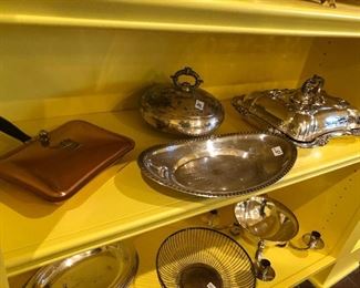 Outstanding serving pieces