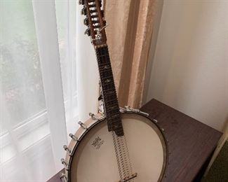 Mandolin banjo