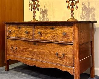 Antique Victorian Tiger Oak 3 Drawer Dresser/Chest/ Vanity