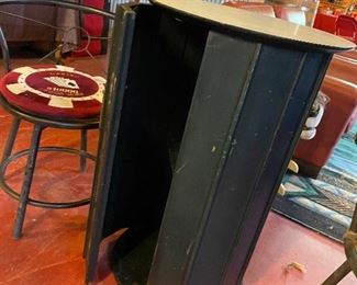 Clever hidden bar table 