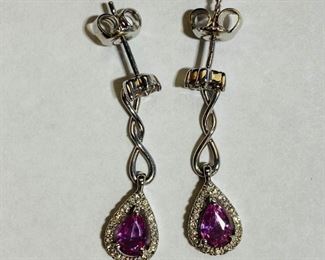 $580 All Real Authentic 14K White Gold 2.8 Grams Diamond Pink Sapphire Earrings Please text or call 7032689529 for inquiries, or visit Tysons Jewelry located at:
8373 Leesburg Pike #12, Vienna Virginia 22182
Robert, the owner of Tysons Jewelry, has over 30+ years working in the jewelry business and has verified the authenticity of this listing.
Robert buys gold and precious metals at 95%. Please use the link: https://tysonsjewelry.net for specific prices.
Inquiries regarding gold, silver, precious metals, coins, watches, diamonds, cars, and collectibles are welcome!
Visit the Tysons Jewelry Facebook store using this link for more pictures:
https://www.facebook.com/marketplace/profile/100029355397784/?ref=share_attachment