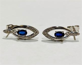 $290 All Real Authentic 14K White Gold 2.1 Grams Diamond Sapphire Earring Please text or call 7032689529 for inquiries, or visit Tysons Jewelry located at:
8373 Leesburg Pike #12, Vienna Virginia 22182
Robert, the owner of Tysons Jewelry, has over 30+ years working in the jewelry business and has verified the authenticity of this listing.
Robert buys gold and precious metals at 95%. Please use the link: https://tysonsjewelry.net for specific prices.
Inquiries regarding gold, silver, precious metals, coins, watches, diamonds, cars, and collectibles are welcome!
Visit the Tysons Jewelry Facebook store using this link for more pictures:
https://www.facebook.com/marketplace/profile/100029355397784/?ref=share_attachment