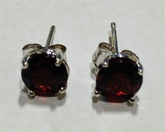 $100 All Real Authentic 14K White Gold 1 Gram Garnet Stud Earrings Please text or call 7032689529 for inquiries, or visit Tysons Jewelry located at:
8373 Leesburg Pike #12, Vienna Virginia 22182
Robert, the owner of Tysons Jewelry, has over 30+ years working in the jewelry business and has verified the authenticity of this listing.
Robert buys gold and precious metals at 95%. Please use the link: https://tysonsjewelry.net for specific prices.
Inquiries regarding gold, silver, precious metals, coins, watches, diamonds, cars, and collectibles are welcome!
Visit the Tysons Jewelry Facebook store using this link for more pictures:
https://www.facebook.com/marketplace/profile/100029355397784/?ref=share_attachment
