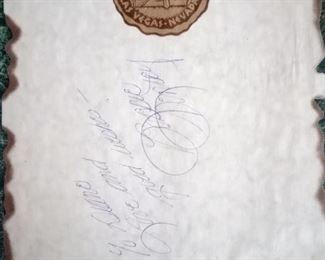 Signature of Bobbie Gentry on Caesars Palace stationary 
