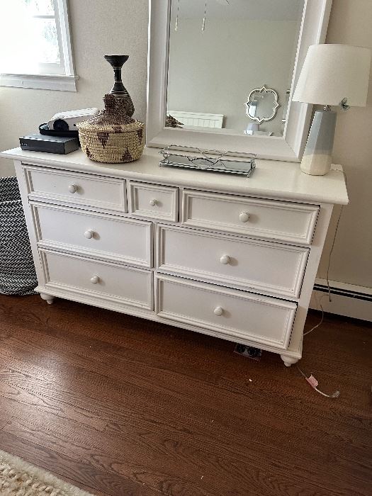 Town & Country Estate Sales in Wayne, NJ starts on 12/8/2022