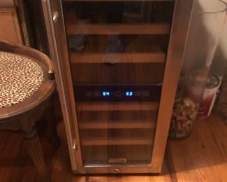 Koldfront Thermoelectric Wine Cooler 