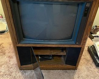 Nice vintage swivel television stand with speakers. Zenith TV included.
