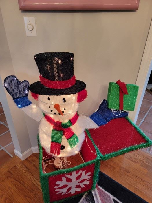 Memory Lane Estate Sale Lee's Summit (Lakewood),... starts on 12/9/2022