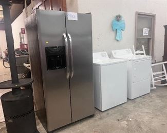 Frigidaire refrigerator