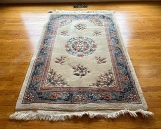 Floral Pink, Blue & White wool rug / 71"L x 47"W