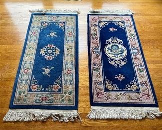 Blue & White floral pattern wool rug / 55"L x 27"W / pair