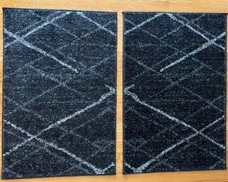 Dark Grey Smokey machine made rug / 36"L x 24"W / pair