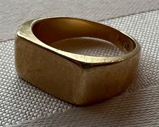 14KT Gold pinky ring