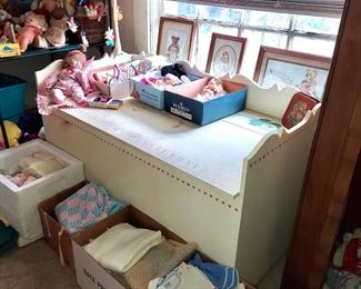 Child's Chest W/Scalloped Back