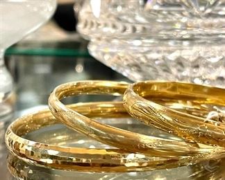 SOLD Middle Piece:  Marked 14K gold, vintage extension bracelet. Delicate etchings, elegant piece! Top piece: Marked CB750 (18K). 7.2dwt. Security clasp need a mm adjustment/pinch to secure. 