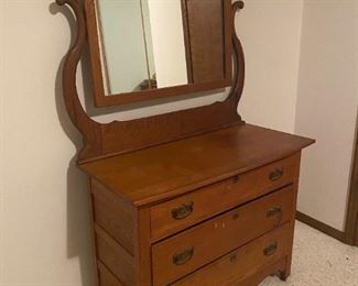 Antique 3 Drawer Dresser With Mirror