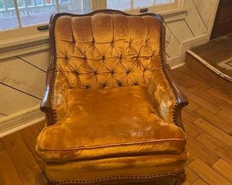 Vintage Gold Tufted Armchair