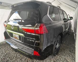 $86,000 2021 Lexus LX570
Please text or call 7032689529 for inquiries, or visit Tysons Jewelry located at:
8373 Leesburg Pike #12, Vienna Virginia 22182
It is in excellent condition.
First Owner,
3800 Miles, 
the VIN is JTJFY7AX6M4333726.
The price shown is the final bottom price.