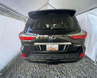$86,000 2021 Lexus LX570
Please text or call 7032689529 for inquiries, or visit Tysons Jewelry located at:
8373 Leesburg Pike #12, Vienna Virginia 22182
It is in excellent condition.
First Owner,
3800 Miles, 
the VIN is JTJFY7AX6M4333726.
The price shown is the final bottom price.