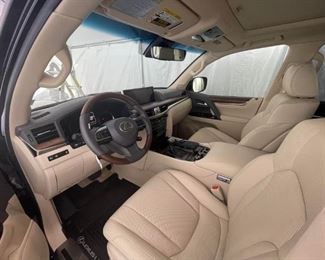 $86,000 2021 Lexus LX570
Please text or call 7032689529 for inquiries, or visit Tysons Jewelry located at:
8373 Leesburg Pike #12, Vienna Virginia 22182
It is in excellent condition.
First Owner,
3800 Miles, 
the VIN is JTJFY7AX6M4333726.
The price shown is the final bottom price.
