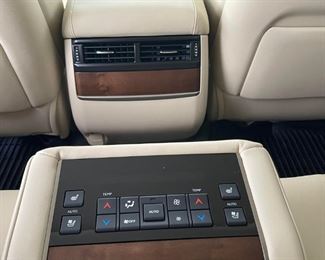 $86,000 2021 Lexus LX570
Please text or call 7032689529 for inquiries, or visit Tysons Jewelry located at:
8373 Leesburg Pike #12, Vienna Virginia 22182
It is in excellent condition.
First Owner,
3800 Miles, 
the VIN is JTJFY7AX6M4333726.
The price shown is the final bottom price.