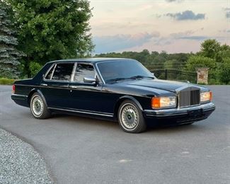 $75000 1998 Rolls-Royce Silver Spur
Please text or call 7032689529 for inquiries, or visit Tysons Jewelry located at:
8373 Leesburg Pike #12, Vienna Virginia 22182
Pristine condition, inside and out
1 of 59 produced
9,300 Miles
The VIN is SCAZN19C3WCX66119
Second owner
The price shown is the final bottom price.