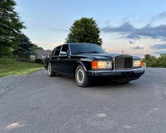 $75000 1998 Rolls-Royce Silver Spur
Please text or call 7032689529 for inquiries, or visit Tysons Jewelry located at:
8373 Leesburg Pike #12, Vienna Virginia 22182
Pristine condition, inside and out
1 of 59 produced
9,300 Miles
The VIN is SCAZN19C3WCX66119
Second owner
The price shown is the final bottom price.
