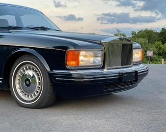 $75000 1998 Rolls-Royce Silver Spur
Please text or call 7032689529 for inquiries, or visit Tysons Jewelry located at:
8373 Leesburg Pike #12, Vienna Virginia 22182
Pristine condition, inside and out
1 of 59 produced
9,300 Miles
The VIN is SCAZN19C3WCX66119
Second owner
The price shown is the final bottom price.