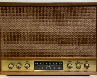 Curtis Mathes Table Top Radio