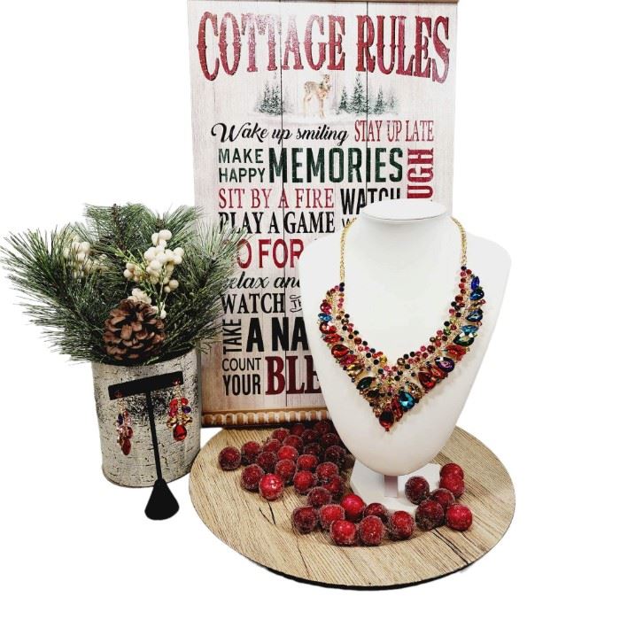 All Eyes On YOU Stunning Rhinestone Necklace  Earrings Think Holiday DressUp