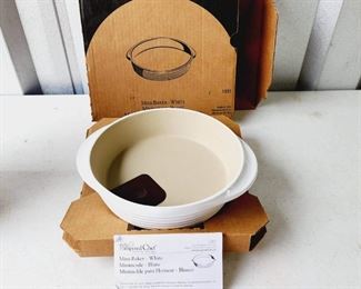 Pampered Chef 1351  Mini Baker White  New