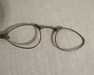Antique Victorian "slide" folding eye glasses.
