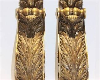 2 Grand Gold Toned Corbels