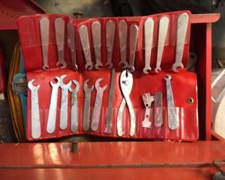 Wrenches set