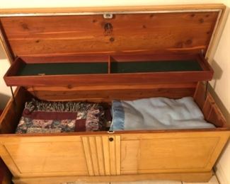 Blanket chest