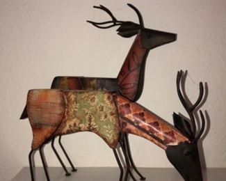 Metal art reindeer