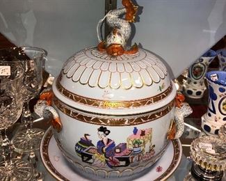 Large Herend Oriental tureen