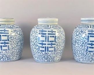 Chinese Underglaze Blue And White Ginger Jars And Covers, 20th Century
