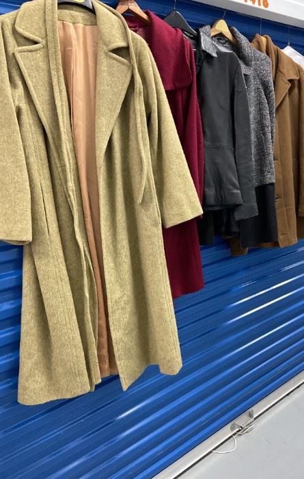 Banana Republic, Nine West