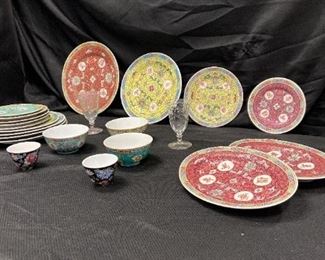 Interesting Oriental Dinner Set