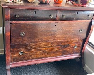 Empire Dresser
