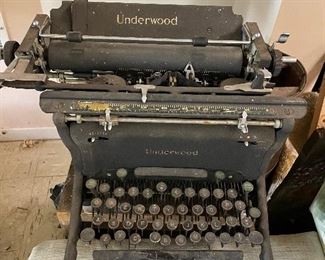 Underwood Typewriter