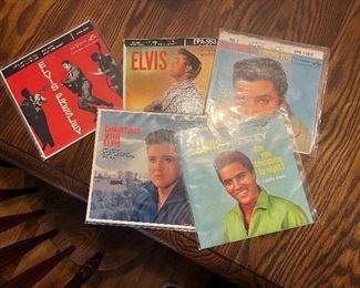 Large collection Elvis 45’s-the whole box pictured next is all Elvis