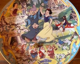 Walt Disney Snow White Seven Dwarfs Plates