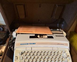 Vintage Smith Corona  Cornet 12 Typewriter. With Directions? And Case